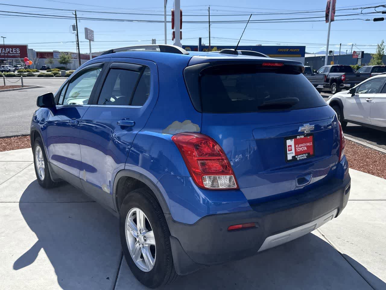 Used 2016 Chevrolet Trax LT w/ LT Convenience Package AWD/4WD image 5