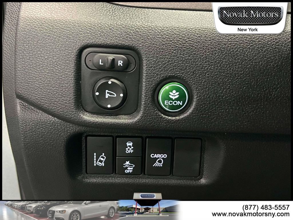Used 2025 Honda Ridgeline Sport image 21