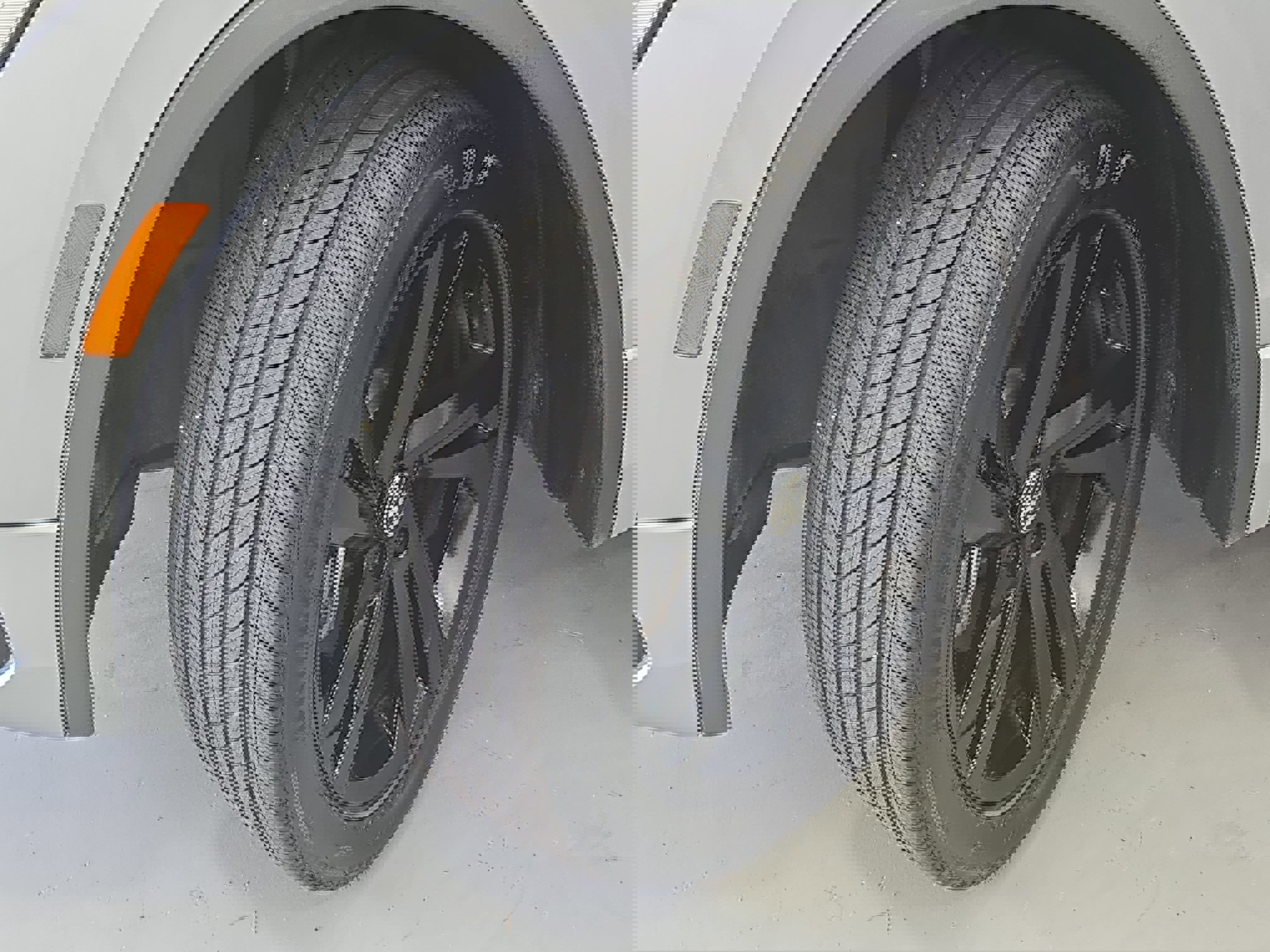 Certified 2023 Volkswagen Tiguan SE R-Line image 32