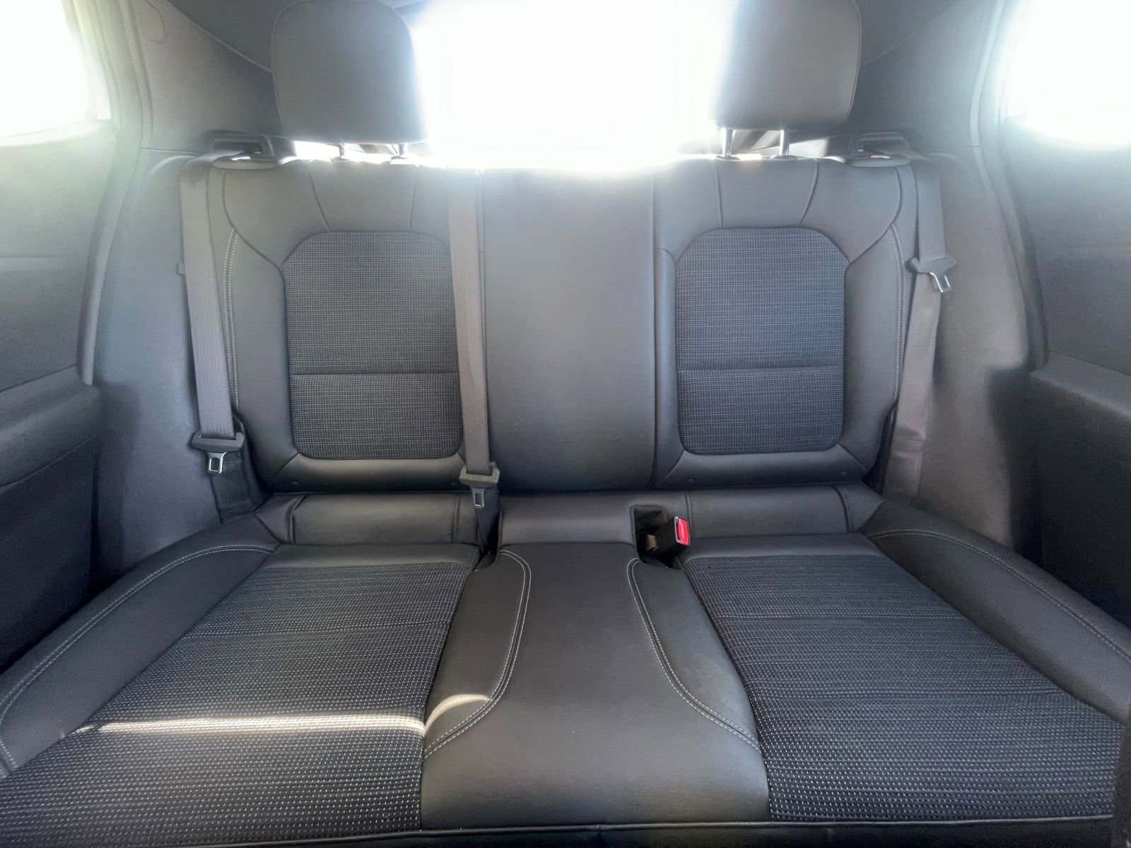 Used 2025 Buick Envista Preferred image 37