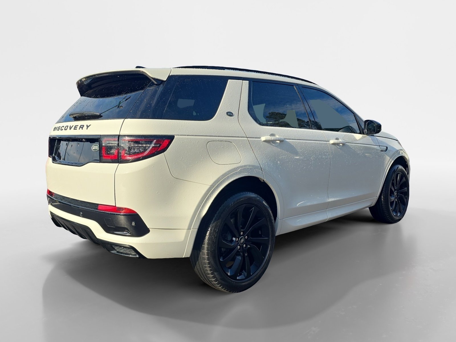 Used 2023 Land Rover Discovery Sport SE R-Dynamic image 5
