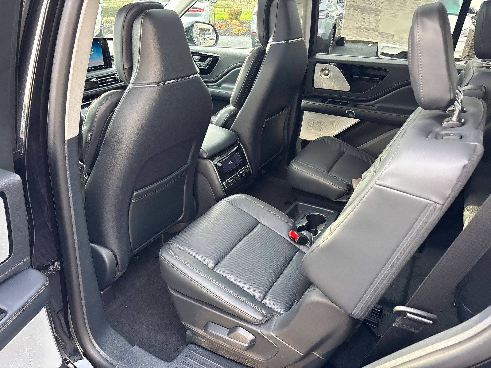 New 2026 Lincoln Aviator Reserve image 27