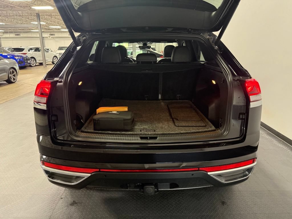 Used 2023 Volkswagen Atlas Cross Sport SEL AWD/4WD image 15