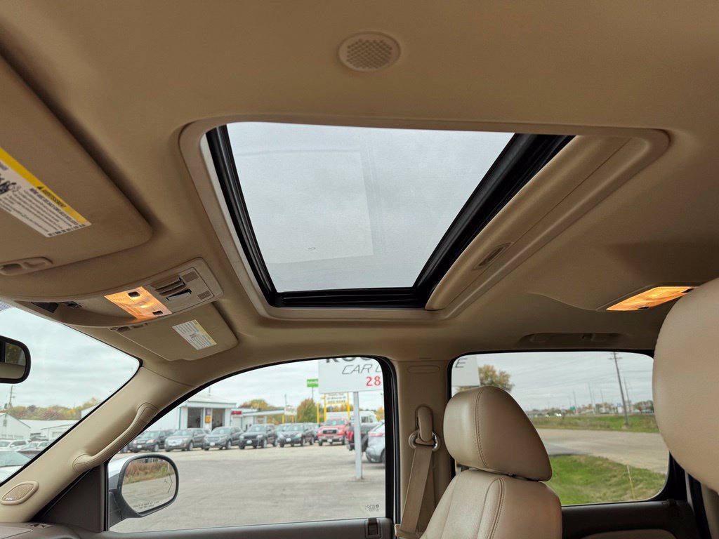 Used 2012 Chevrolet Suburban LTZ AWD/4WD image 8