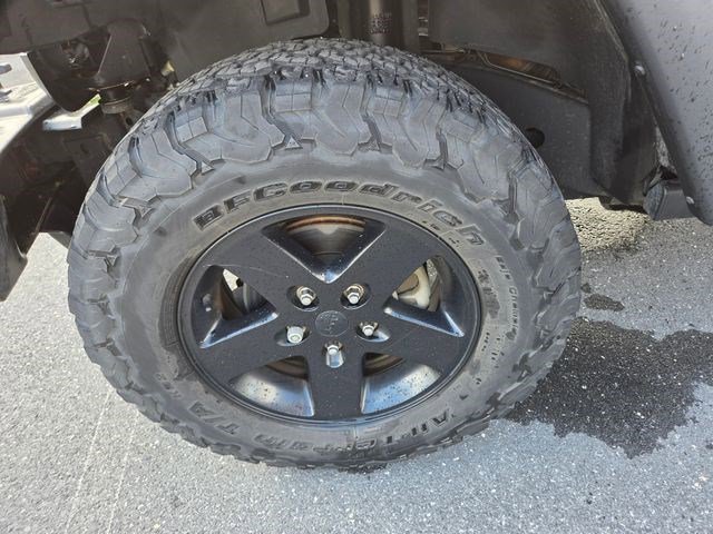 Used 2017 Jeep Wrangler Unlimited Sport image 24