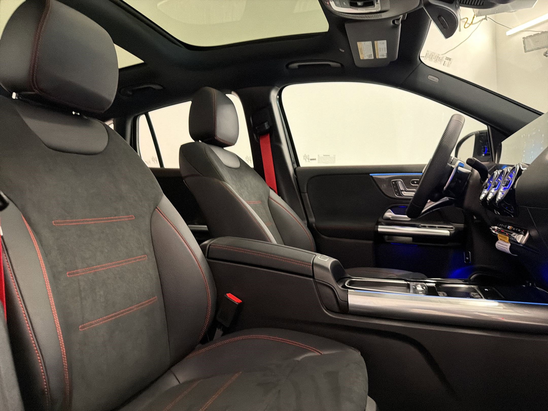 New 2026 Mercedes-Benz GLA 35 AMG 4MATIC image 30