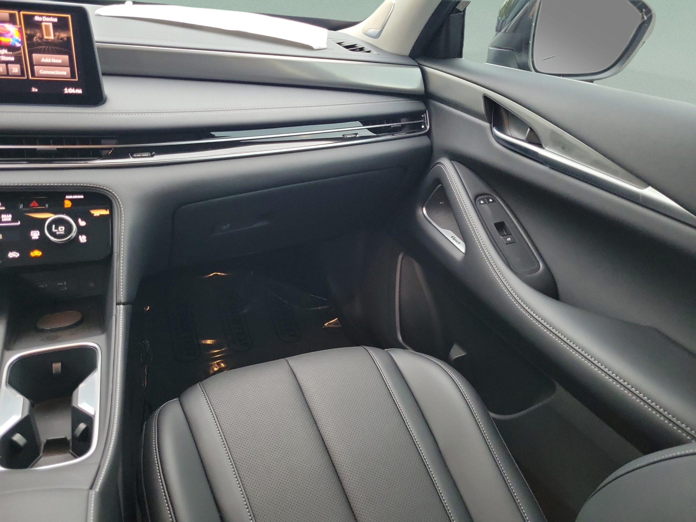 New 2027 INFINITI QX60 Luxe w/ Cargo Package FWD image 8