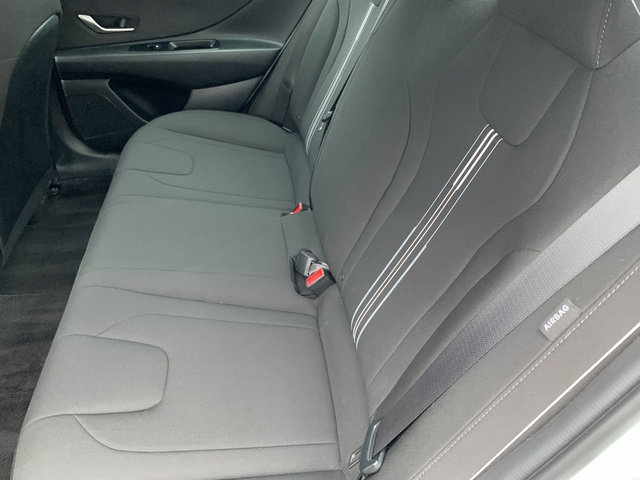 Used 2024 Hyundai Elantra Blue image 18