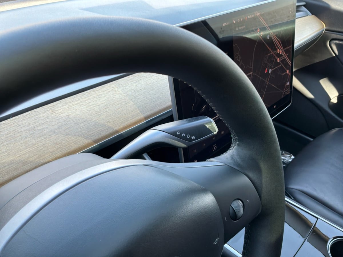 Used 2018 Tesla Model 3 Long Range RWD image 17