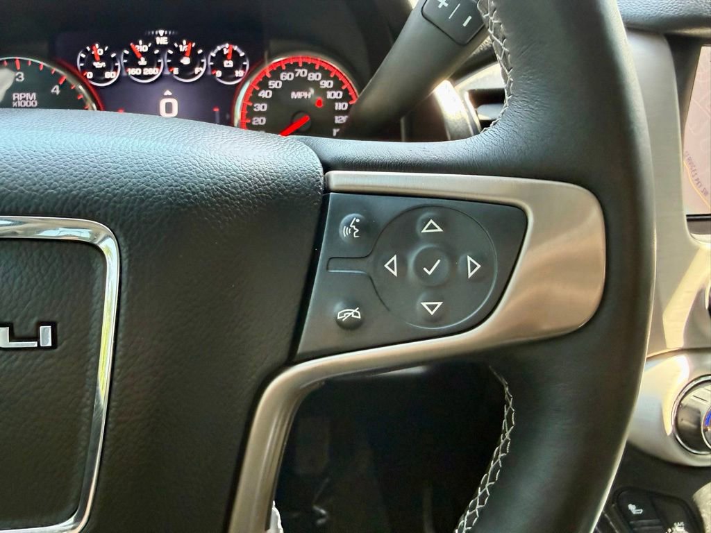 Used 2015 GMC Yukon Denali RWD image 30