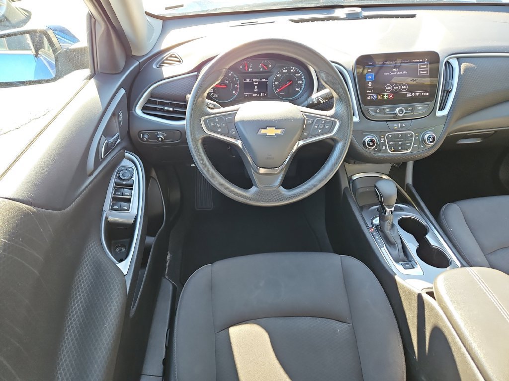 Used 2023 Chevrolet Malibu LT FWD image 14