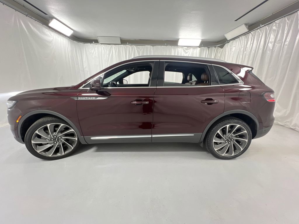 Used 2021 Lincoln Nautilus Reserve w/ Equipment Group 201A image 6