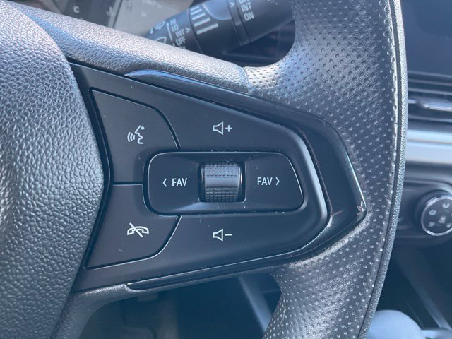 Used 2024 Chevrolet Trax LS w/ LS Convenience Package FWD image 7