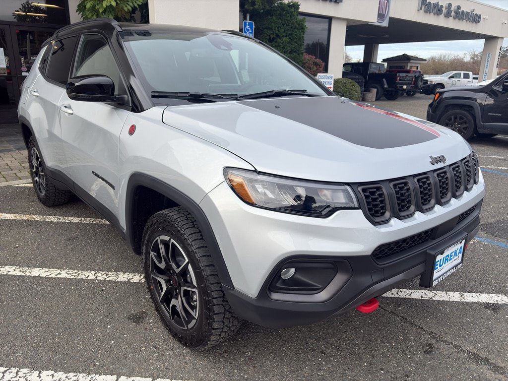 New 2026 Jeep Compass Trailhawk w/ Sun, Sound & Navigation Group image 33
