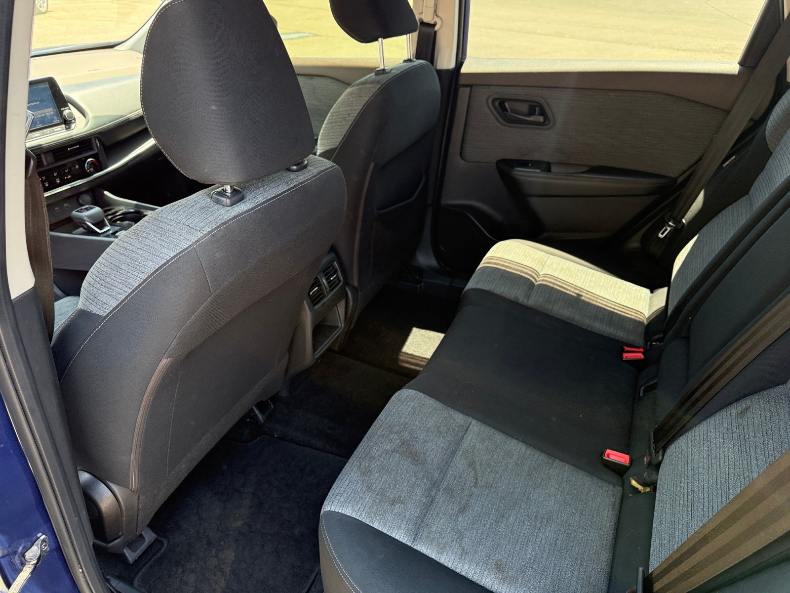 Used 2021 Nissan Rogue S FWD image 17