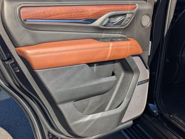 Used 2023 GMC Yukon Denali Ultimate image 19