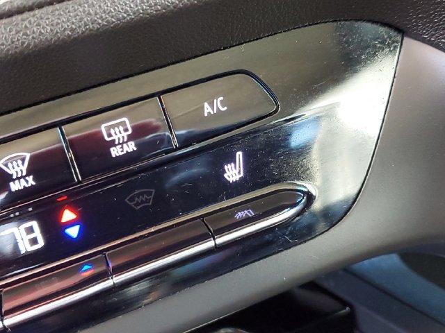 Used 2021 Buick Envision Essence FWD image 21