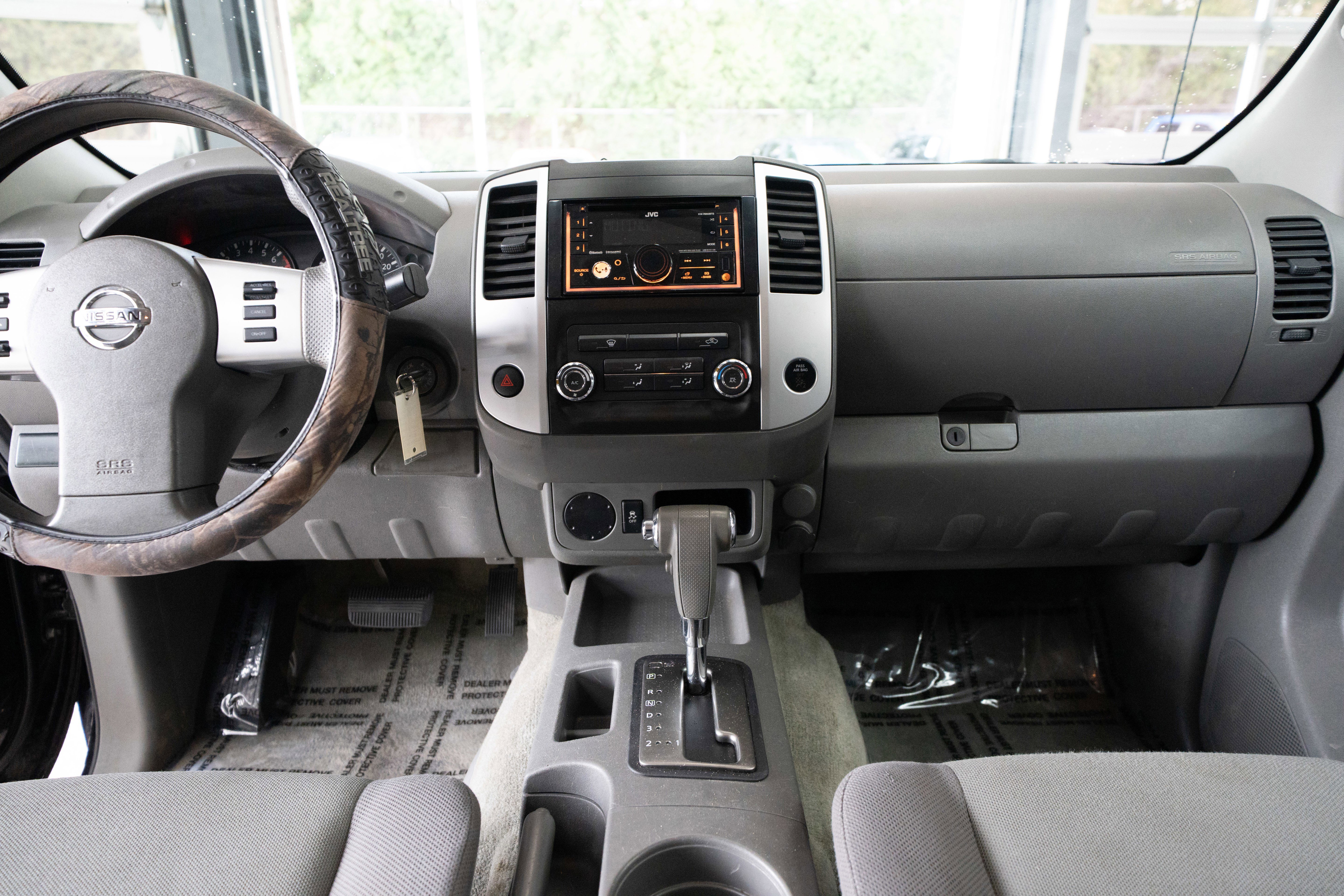 Used 2014 Nissan Frontier S image 20