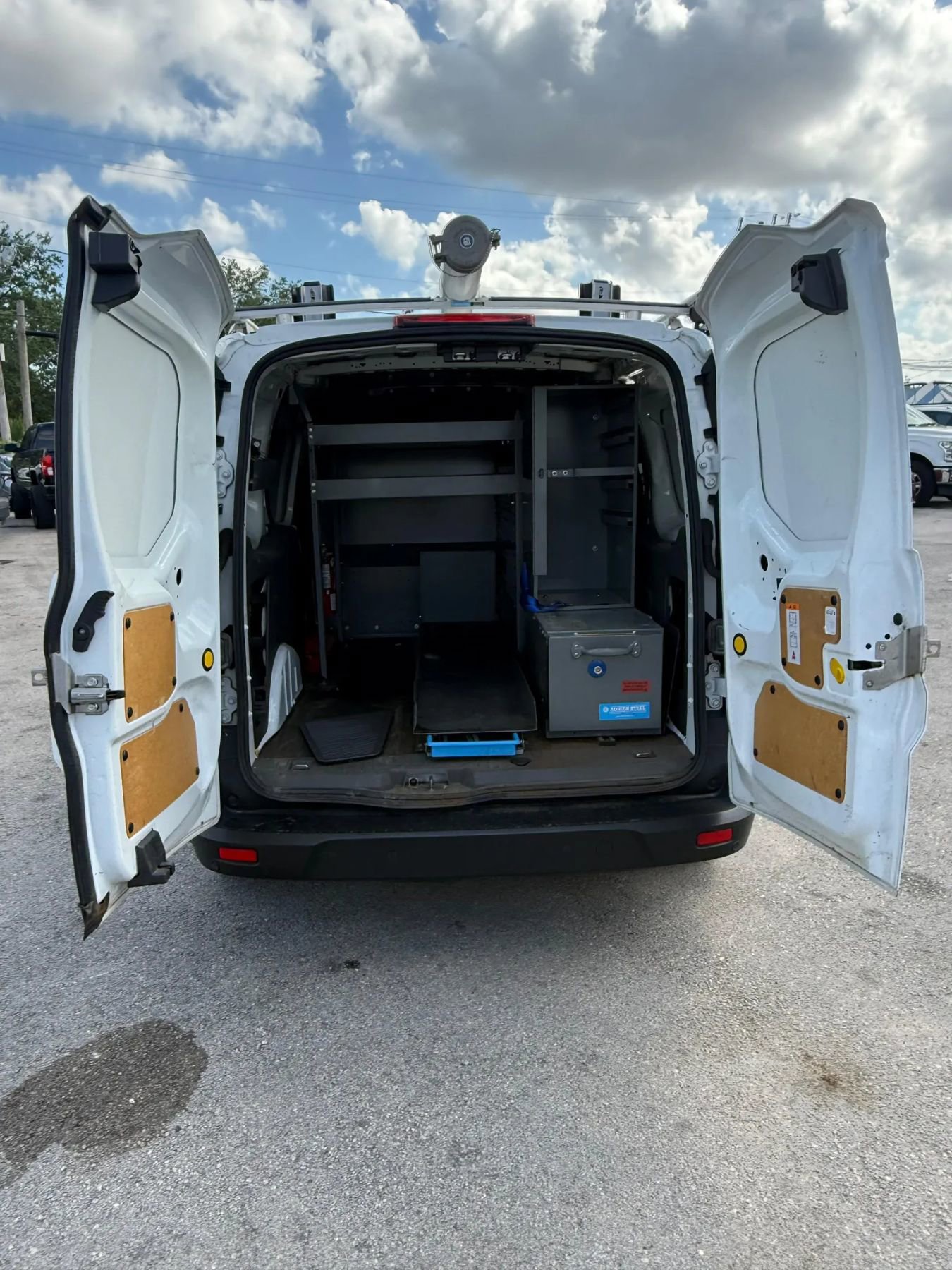 Used 2020 Ford Transit Connect XL FWD image 5
