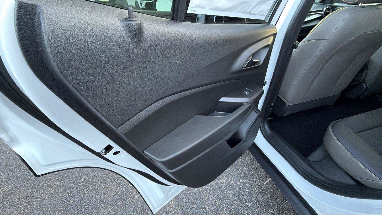 New 2026 Chevrolet Trax ACTIV w/ Driver Confidence Package FWD image 18