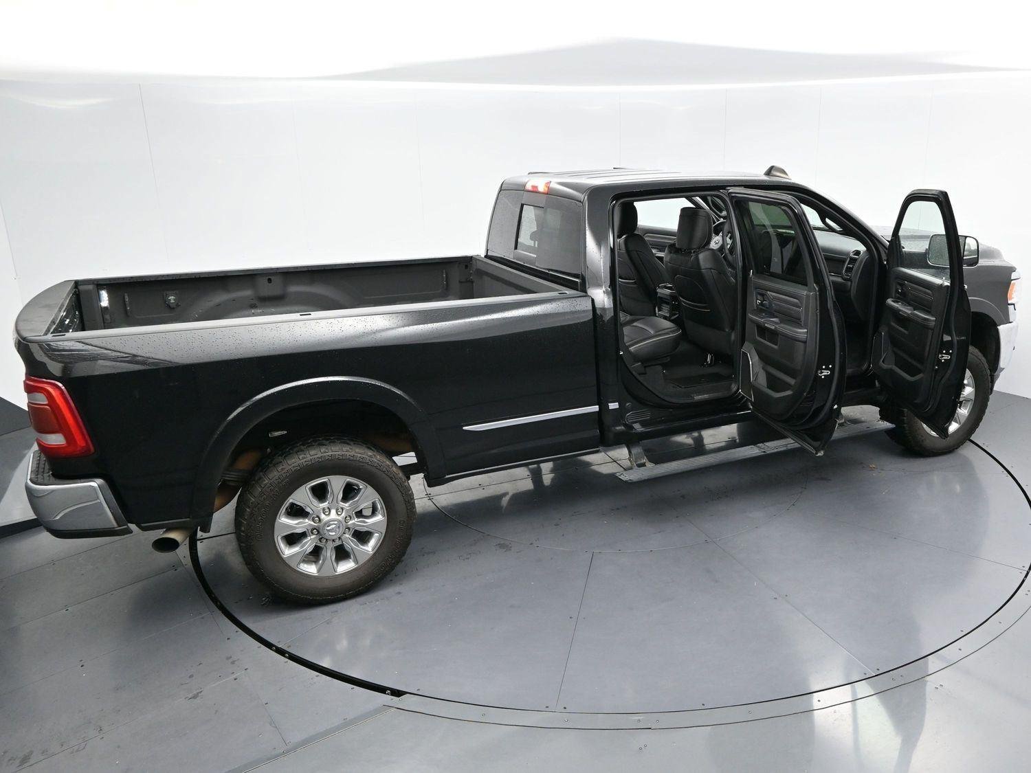 Used 2022 RAM 3500 Limited AWD/4WD image 38