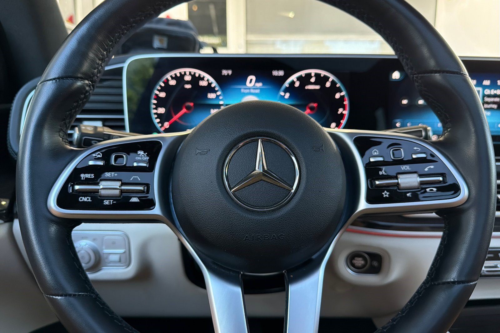 Used 2023 Mercedes-Benz GLS 450 4MATIC image 31
