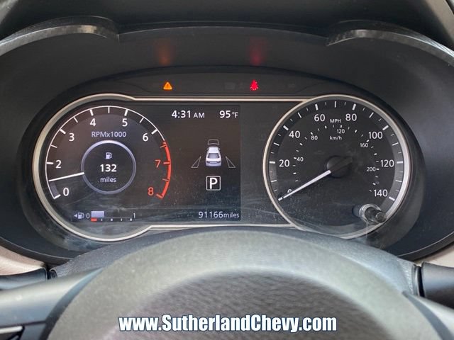 Used 2021 Nissan Versa SV FWD image 21