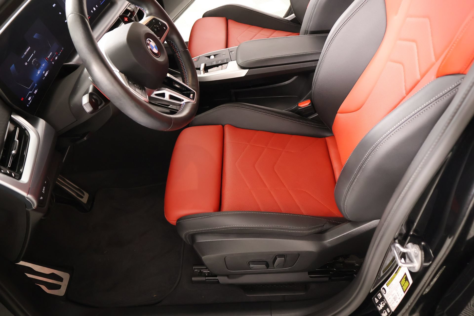 Used 2024 BMW X2 M35i AWD/4WD image 11