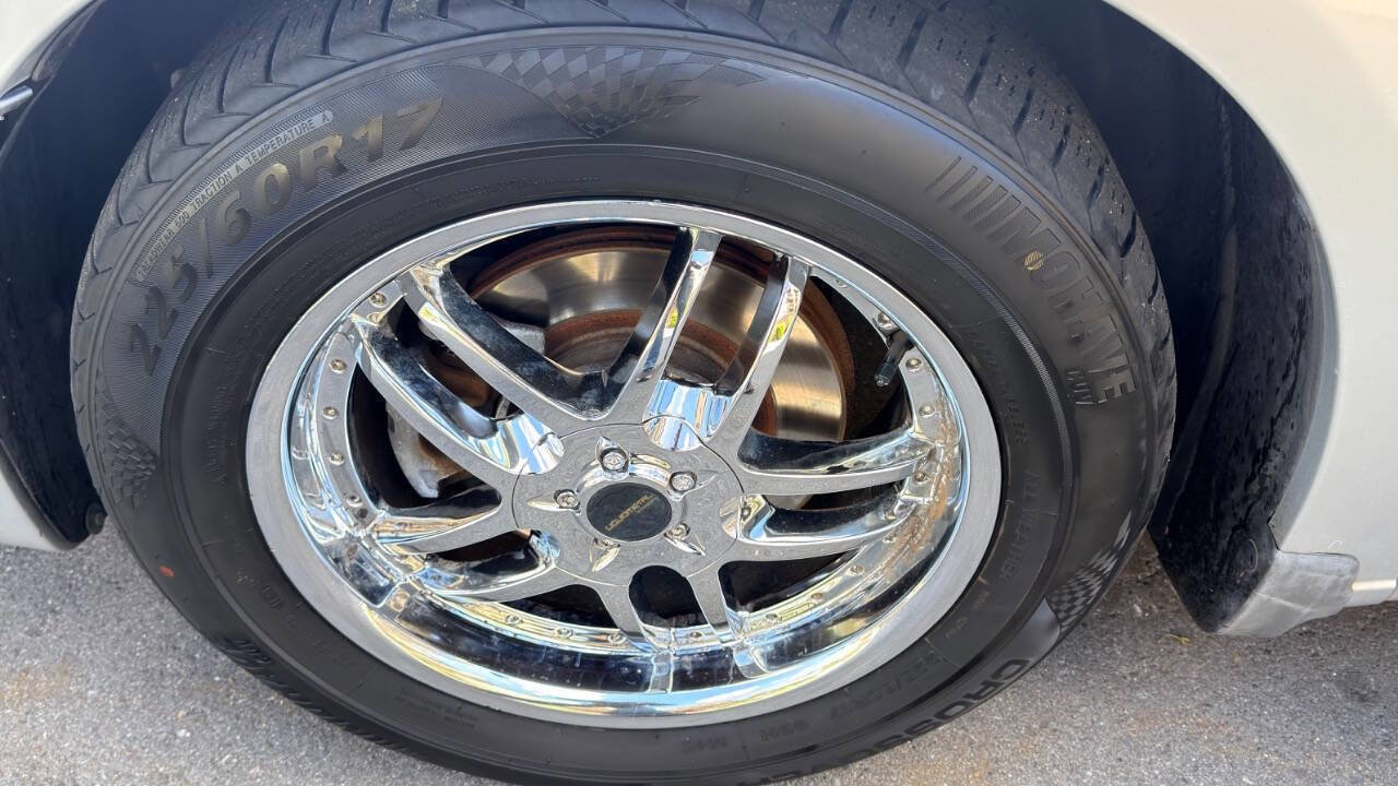 Used 2008 Chrysler Sebring Touring FWD image 16
