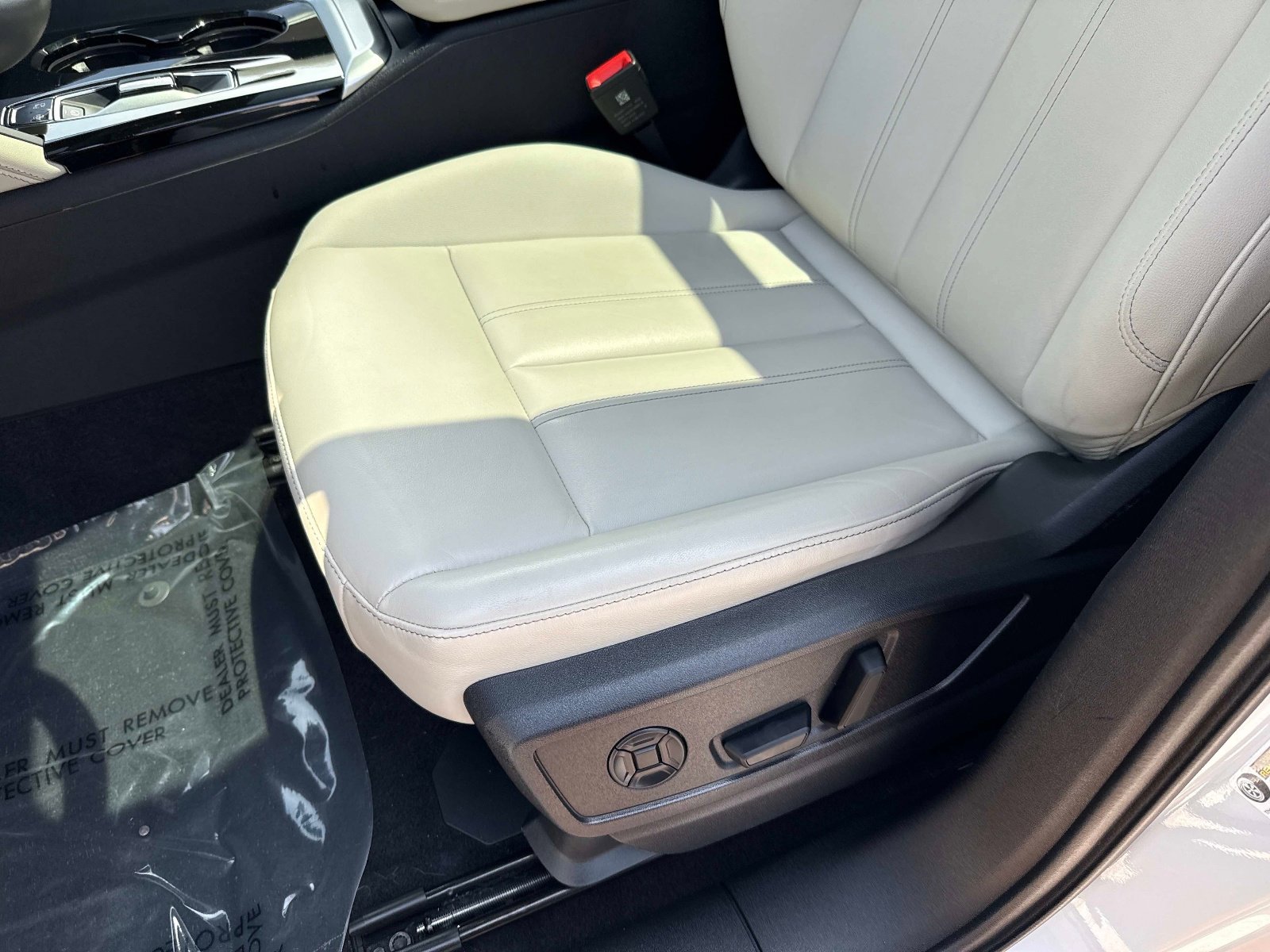 Used 2025 Audi Q5 Premium w/ Convenience Package AWD/4WD image 19