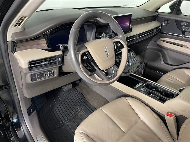 Used 2020 Lincoln Corsair Reserve w/ Equipment Group 201A image 3