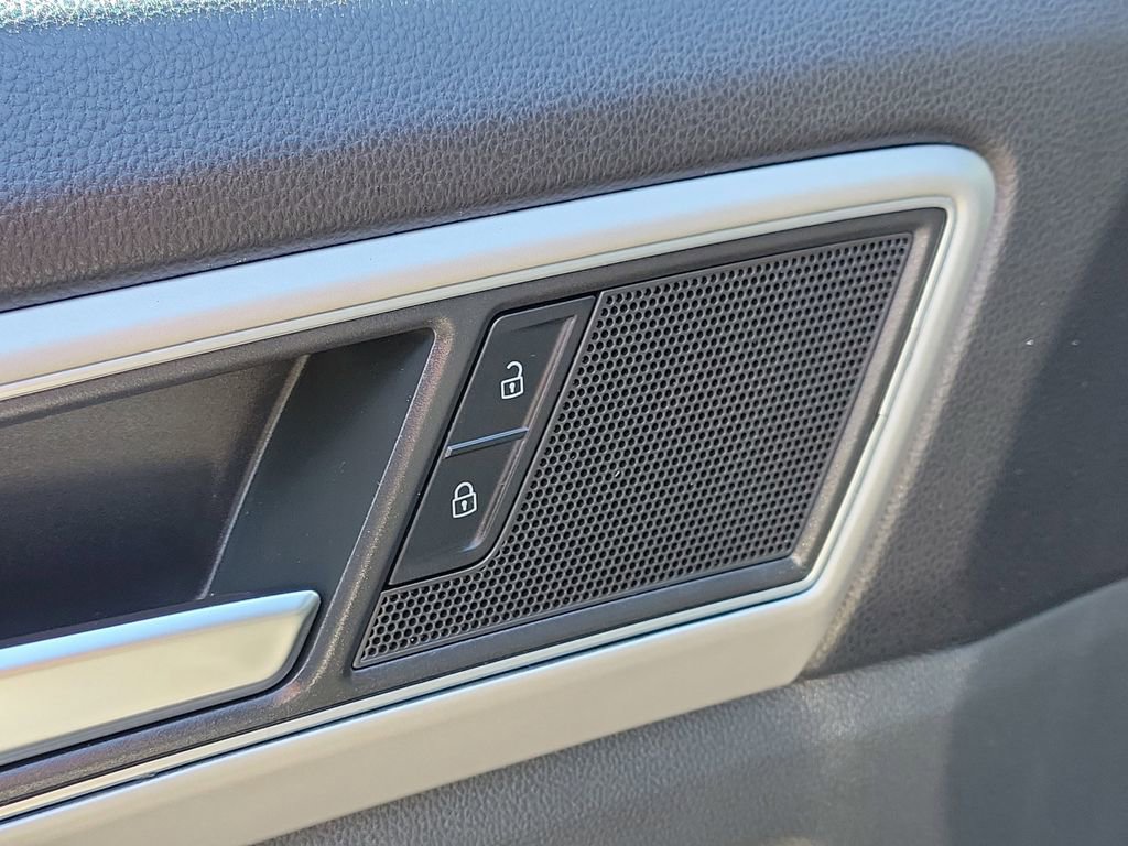 Used 2019 Volkswagen Atlas SE image 19