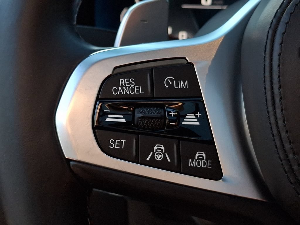 Used 2022 BMW X4 M40i AWD/4WD image 17