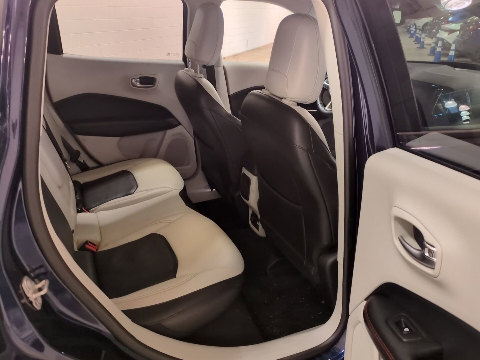 Used 2018 Jeep Compass Limited image 12