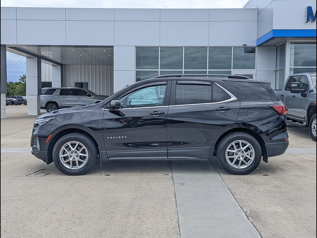 Used 2023 Chevrolet Equinox LT AWD/4WD image 9