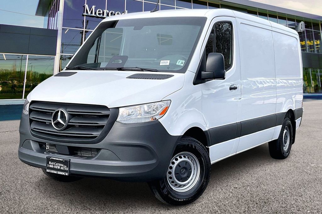 Used 2025 Mercedes-Benz Sprinter 2500 image 9