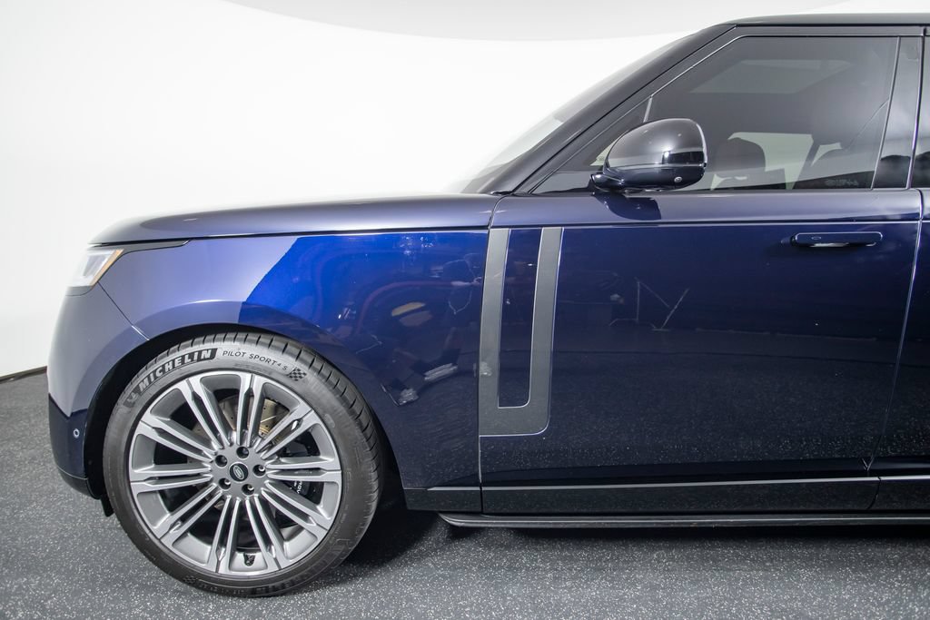 Used 2023 Land Rover Range Rover SE AWD/4WD image 14