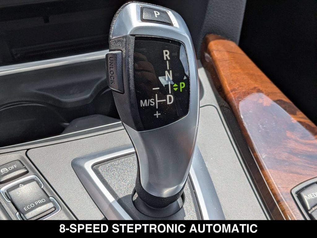 Used 2014 BMW 335i xDrive Sedan AWD/4WD image 9