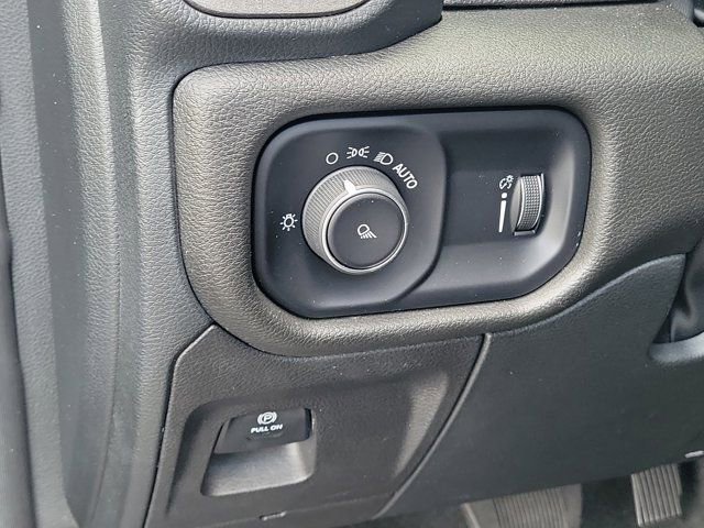 Used 2022 RAM 1500 Tradesman AWD/4WD image 18