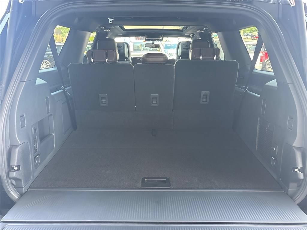 New 2027 Ford Expedition Max King Ranch AWD/4WD image 3