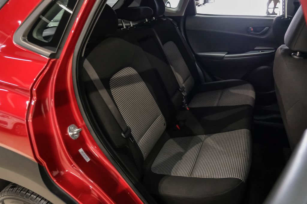 Used 2023 Hyundai Kona SE FWD image 32