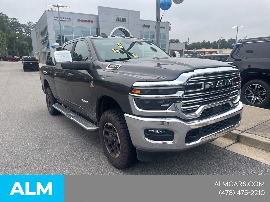 Used 2025 RAM 3500 Laramie AWD/4WD image 4
