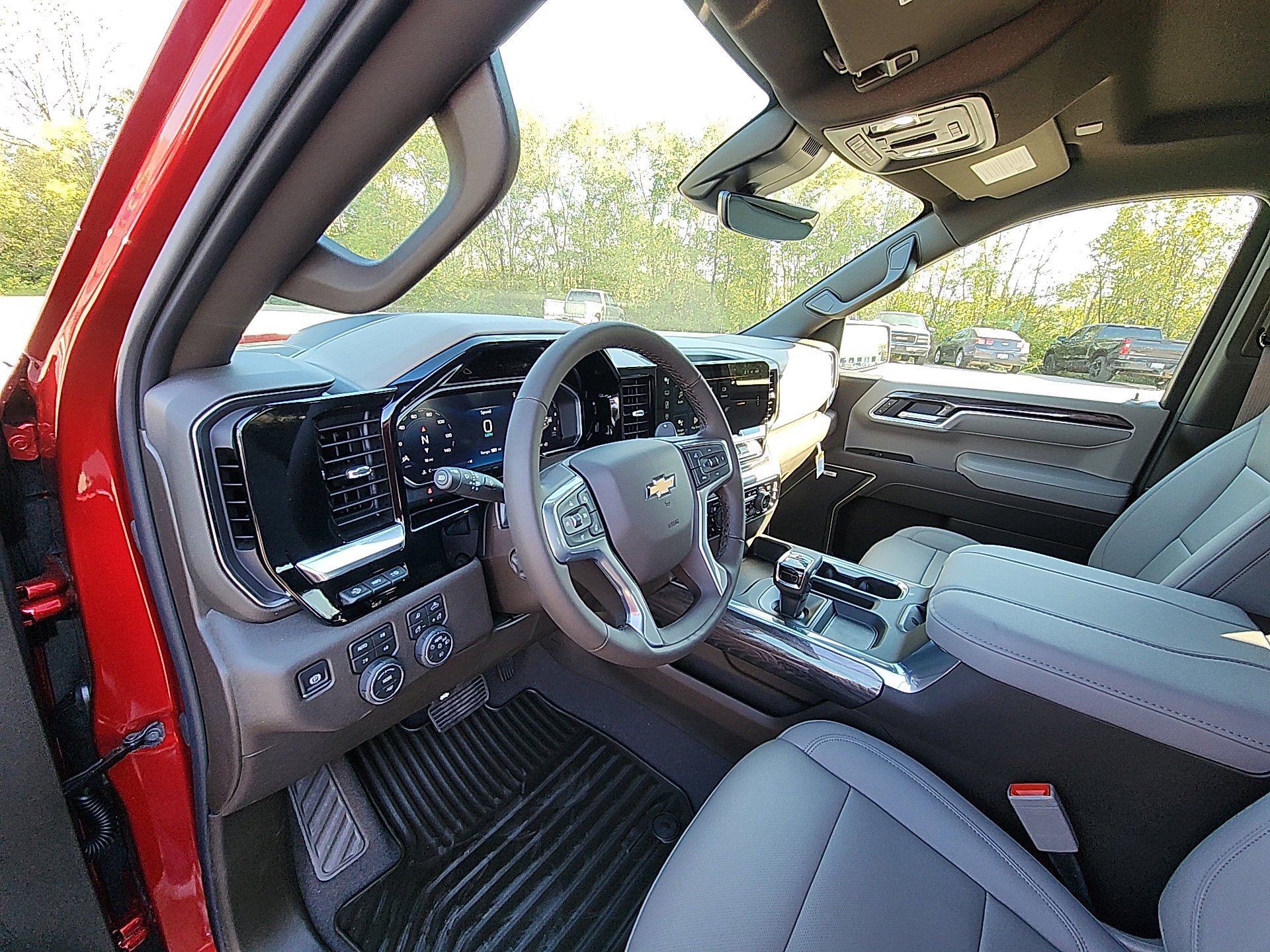 New 2026 Chevrolet Silverado 1500 LTZ w/ Technology Package image 15