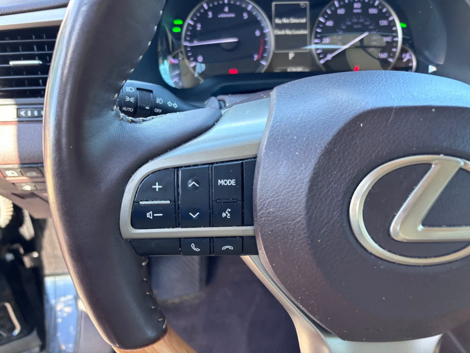 Used 2018 Lexus RX 350 AWD w/ Premium Package image 17