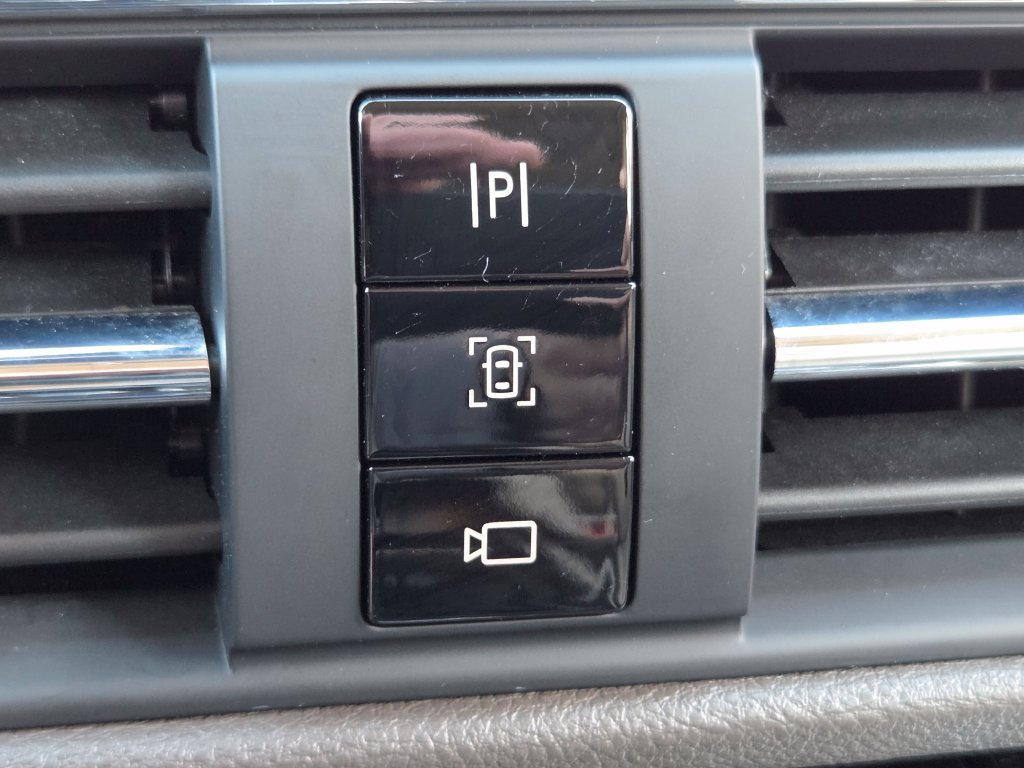 Used 2022 Lincoln Corsair AWD w/ Premium Package image 12