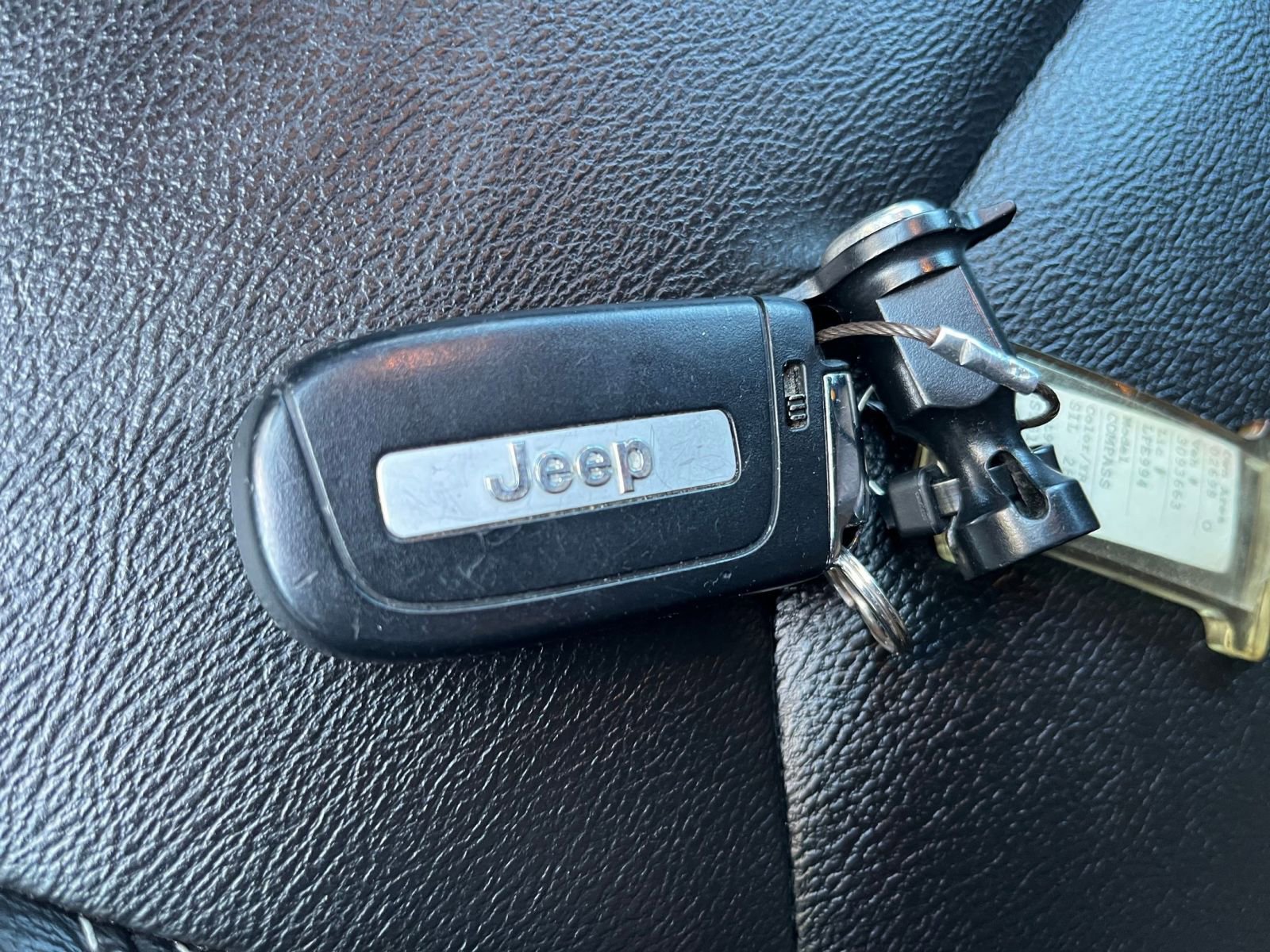 Used 2025 Jeep Compass Limited image 21