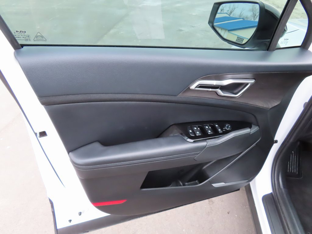 Certified 2023 Kia Sportage X-Line w/ X-Line Premium Package image 23