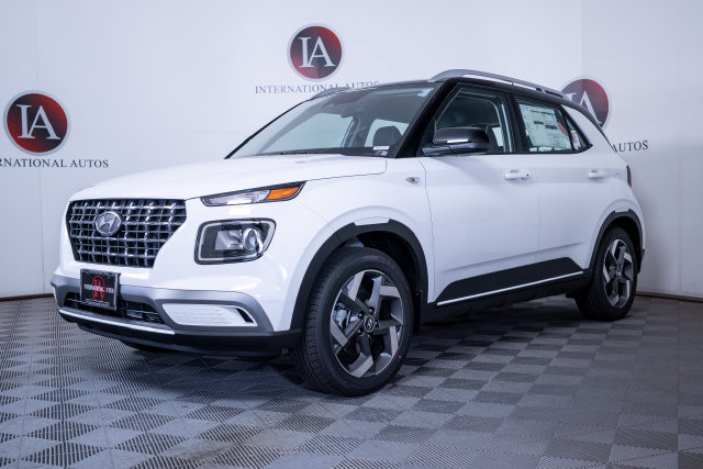New 2026 Hyundai Venue SEL FWD image 2