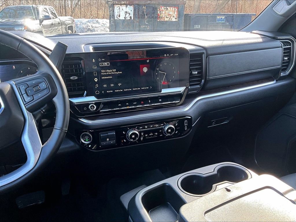 Used 2026 GMC Sierra 1500 SLT AWD/4WD image 17