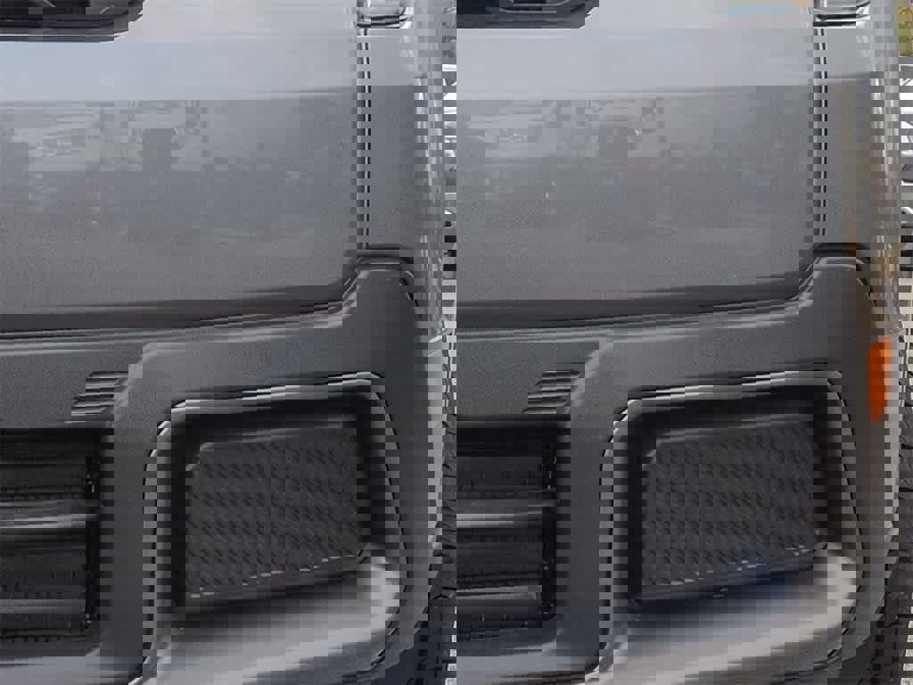 New 2025 Ford Maverick XLT image 11